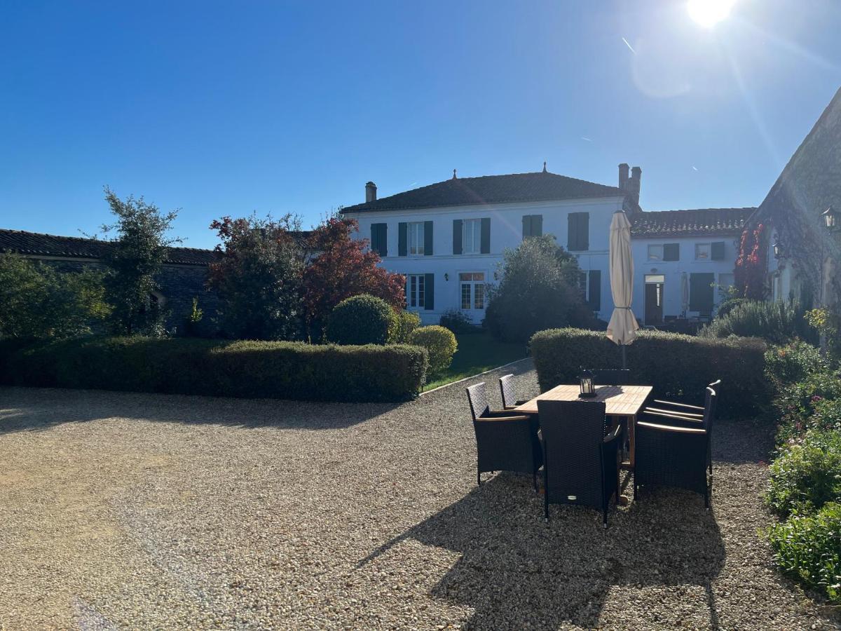 1854 Chassors Villa Eksteriør billede